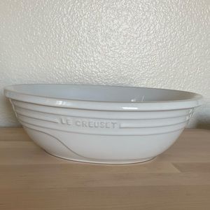 NWT Le Creuset 3.5 qt Oval Serving Bowl White